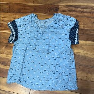 St John’s Bay Blue Patterned Women's Top